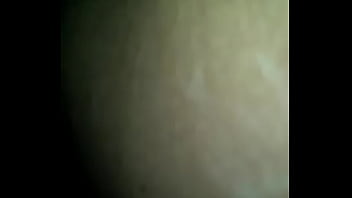 Te muestro mis nalgas profundamente