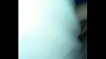 Te muestro mis nalgas profundamente