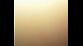 Te muestro mis nalgas profundamente