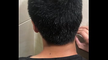 Conheci Esse Chines No App E Marquei De Comê Lo No Banheiro Do Shopping thumbnail