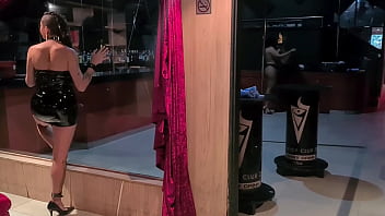 Ensaio sensual e safadezinha na casa de swing