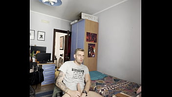 Masturbating on my free time and all my neighbours watching me