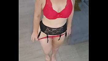 Maintenant que je suis quasi nu tu viens