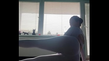 Flexible milf morning stretch