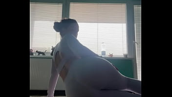 Flexible milf morning stretch