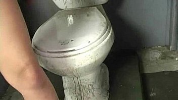 Black chick gives gloryhole blowjob 7