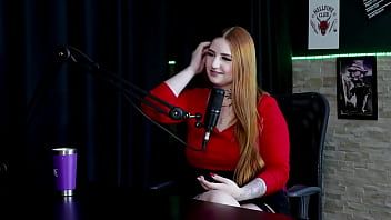 Gosta do exibisionismo sua posição preferida é ficar de 4 não gostou de fazer sexo anal e foi para o motel fazer suruba ingridi victória sheer red