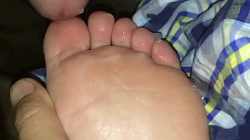 Cum on wife’s hot soles