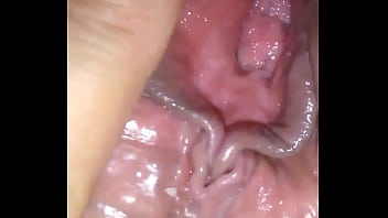 Sacando leche de mi vagina