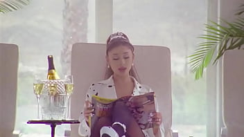 Arianagrandefeatdojaandmegan