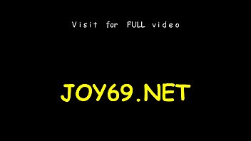 Solo Gal Rubs Love Tunnel Thoroughly thumbnail