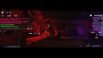 Perra inutil pide a gritos que le comparta el video a su novio con verga corta