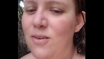 Antes Do Casal Se Masturbarem Gostoso Na Piscina Com Punheta E Boquete E Gozada Na Boca thumbnail