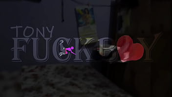 Ella me invitó a mirarla y se masturba frente a mí pero no pude resistirme y la follé por el culo