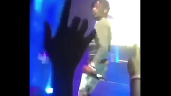 Watch me whip watch me nae nae watch my dick flip it don't stink stink