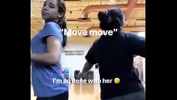 Melanie y kim peleandose por mi verga jaja