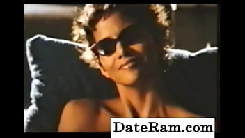 Busty latina anny gets her hole plugged