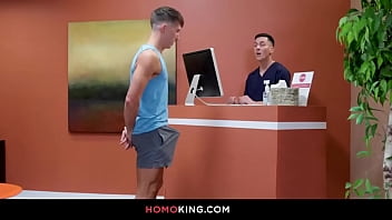 Large Dick Slips Up To Man Hole thumbnail