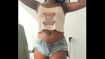What do you think about my outfit what would you rate #darkskinbeauty #indiangoddess #melaninmagic #softtease #h