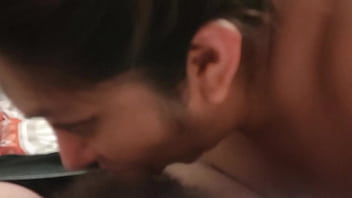 Nos fascina quedarnos en casa para coger video completo en red