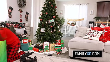 Hot stepfamily threesome for christmas