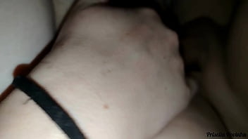 Comi a buceta da minha madrasta com força até gozar dentro acabei engravidando ela