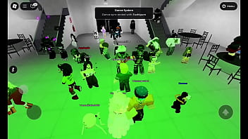 Dançando cm as putas