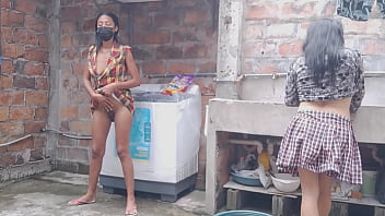 Mature leave their houses and go to the patio to show off their buttocks and flirt outdoors they are neat and discreet