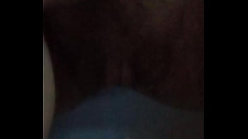 Buco pelossissimo pisciato