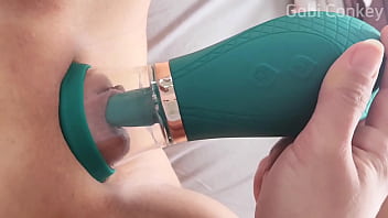 O melhor orgasmo com meu sugador de clitoris