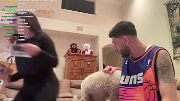 Nourxturki loves to have her big booty shown