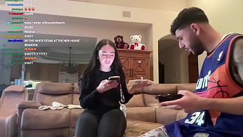 Nourxturki loves to have her big booty shown