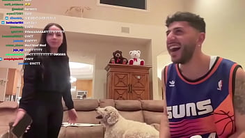 Nourxturki loves to have her big booty shown