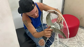 Deliciaslatinas1 update #36 se me daño el ventilador lo mando arreglar y me cobra muy caro le pido una rebajita con follada nov 27 2024