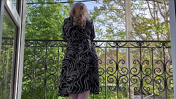 Mature housewife gave blowjob and got fucked in the ass