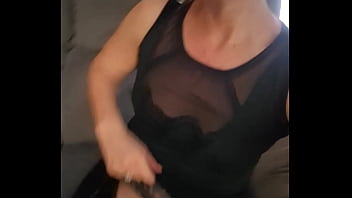 Sophie mature cochonne qui aime la bite