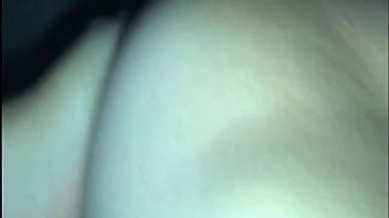 Só pra quem já tem ou já teve fetiche em ver sua esposa transando sem camisinha com outro e levando gozada dentro da buceta