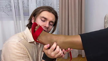 Horny female boss pulls down pantyhose and makes employee worship her pussy