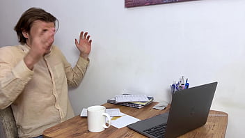 Horny female boss pulls down pantyhose and makes employee worship her pussy