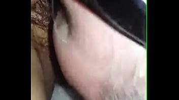 Esta hembra necesita verga urgente