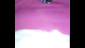 Esta hembra necesita verga urgente