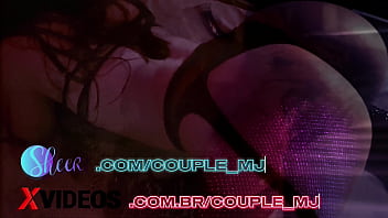 Ofereci um vinho pra minha esposa e comi ela gostoso completo no sheer red