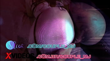 Ofereci um vinho pra minha esposa e comi ela gostoso completo no sheer red