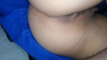 Omg la vecina de culo grande me chupa la verga y me deja follarla