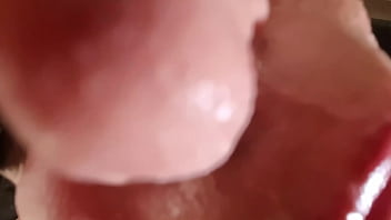 Amandha takes a huge cumshot