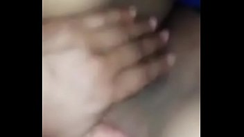 Le encanta darse dedo