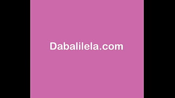 Dabalilela chica timida se levanta la falda en el circo muestra el culo