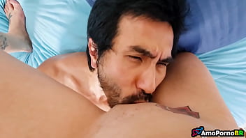 Video cuckquean eu amo o jeito que minha melhor amiga chupa o pau do meu namorado