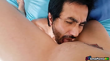 Video cuckquean eu amo o jeito que minha melhor amiga chupa o pau do meu namorado