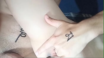 Masturbei a chun li no colinho